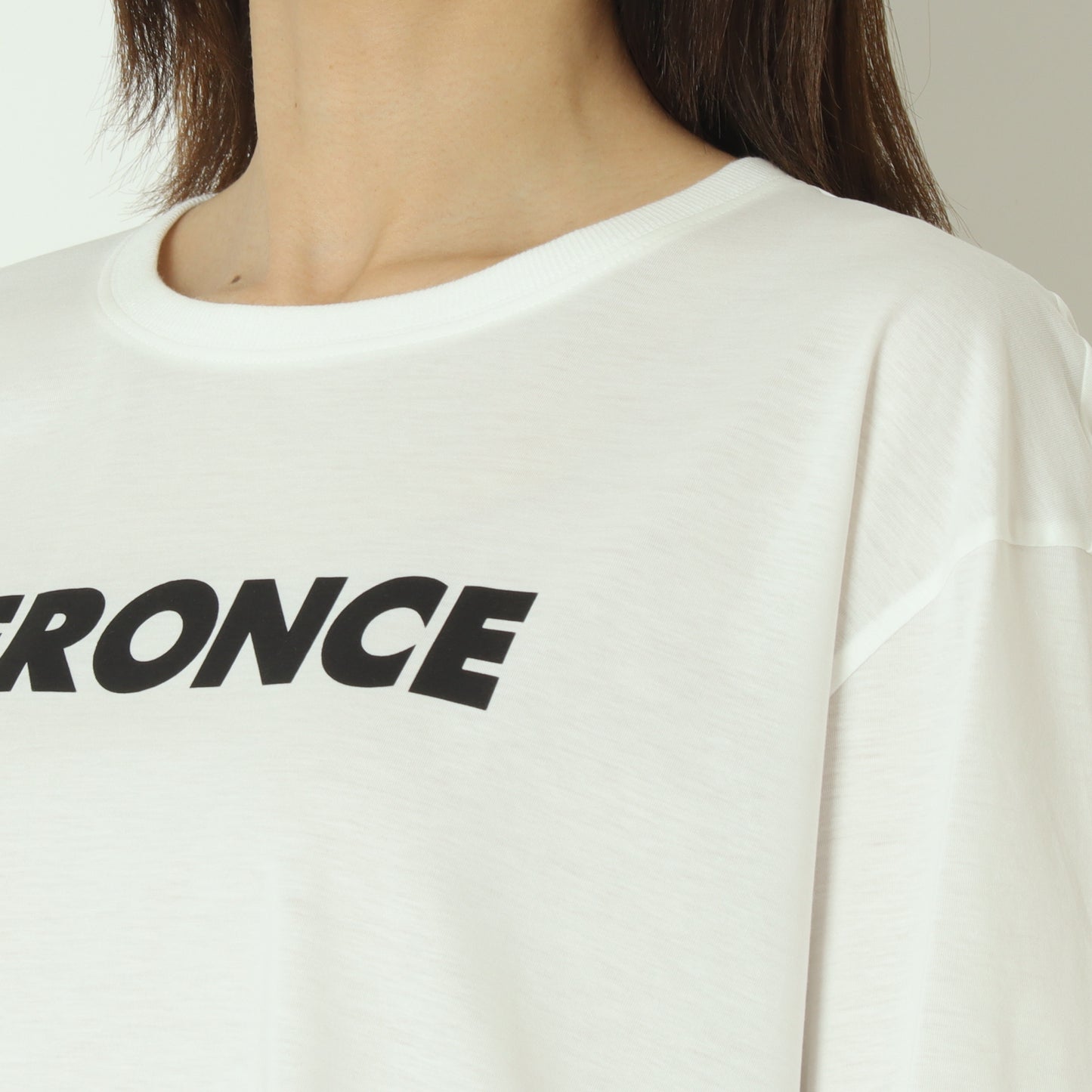 511934 フロントロゴTシャツ