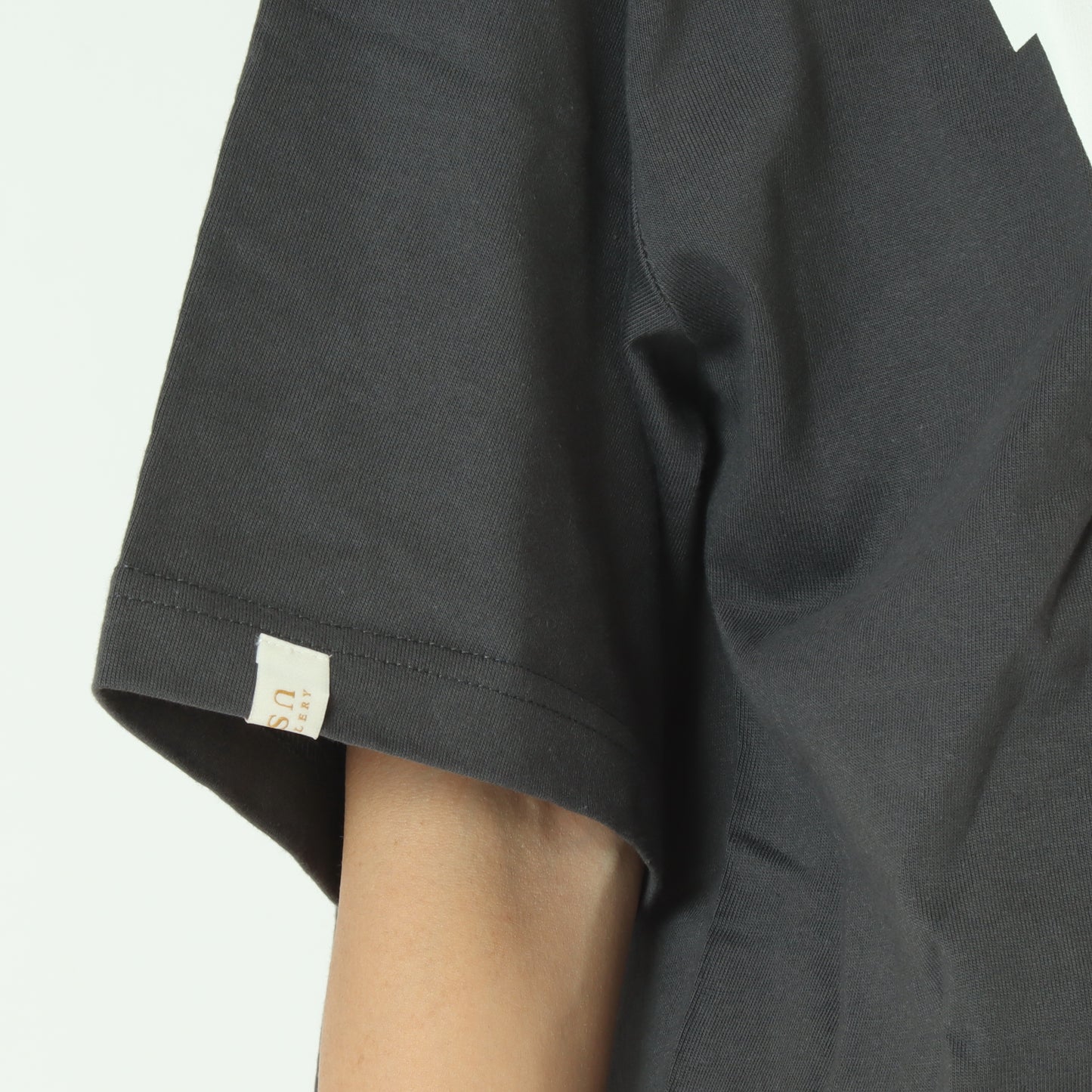 USUロゴステッチワークTシャツ 25M-MT-39