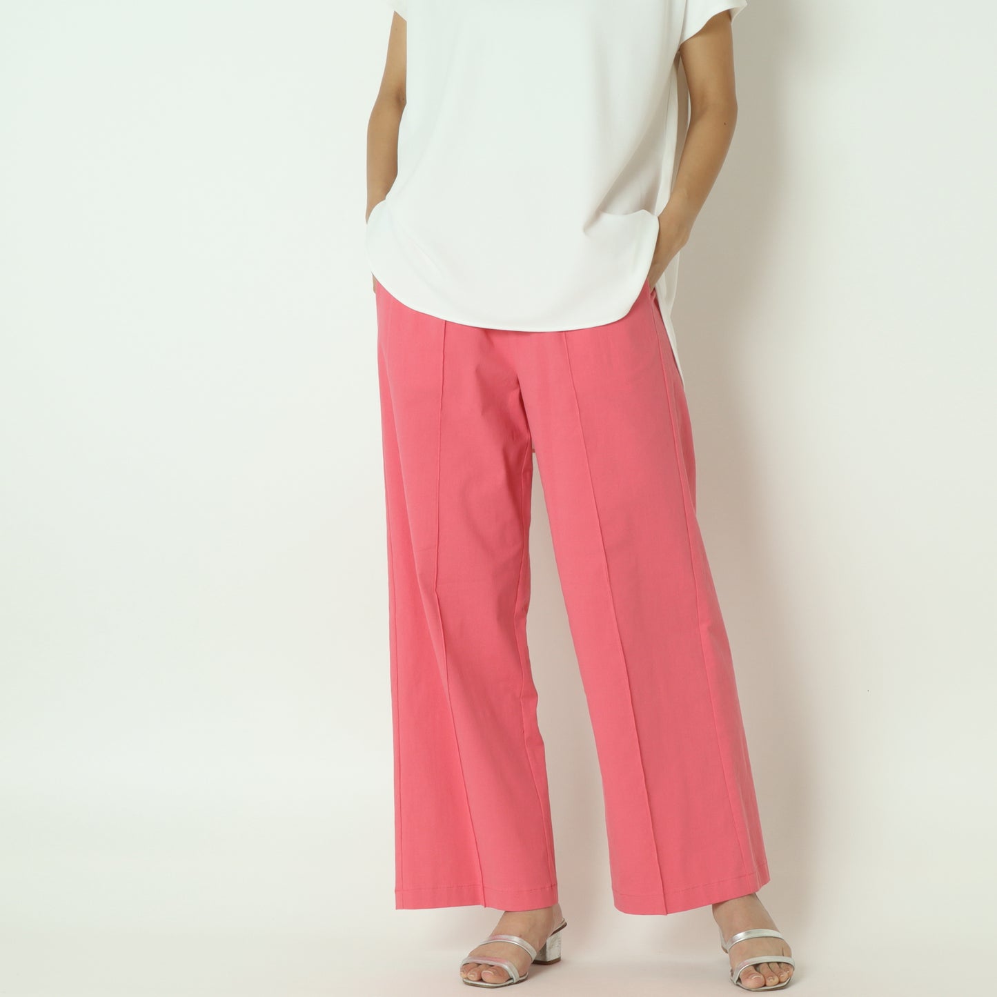 センタープレスワイドパンツ 520206