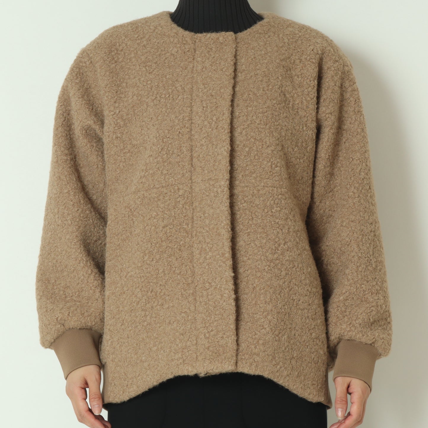 ノーカラードロップショルダーボアブルゾン 
80256394