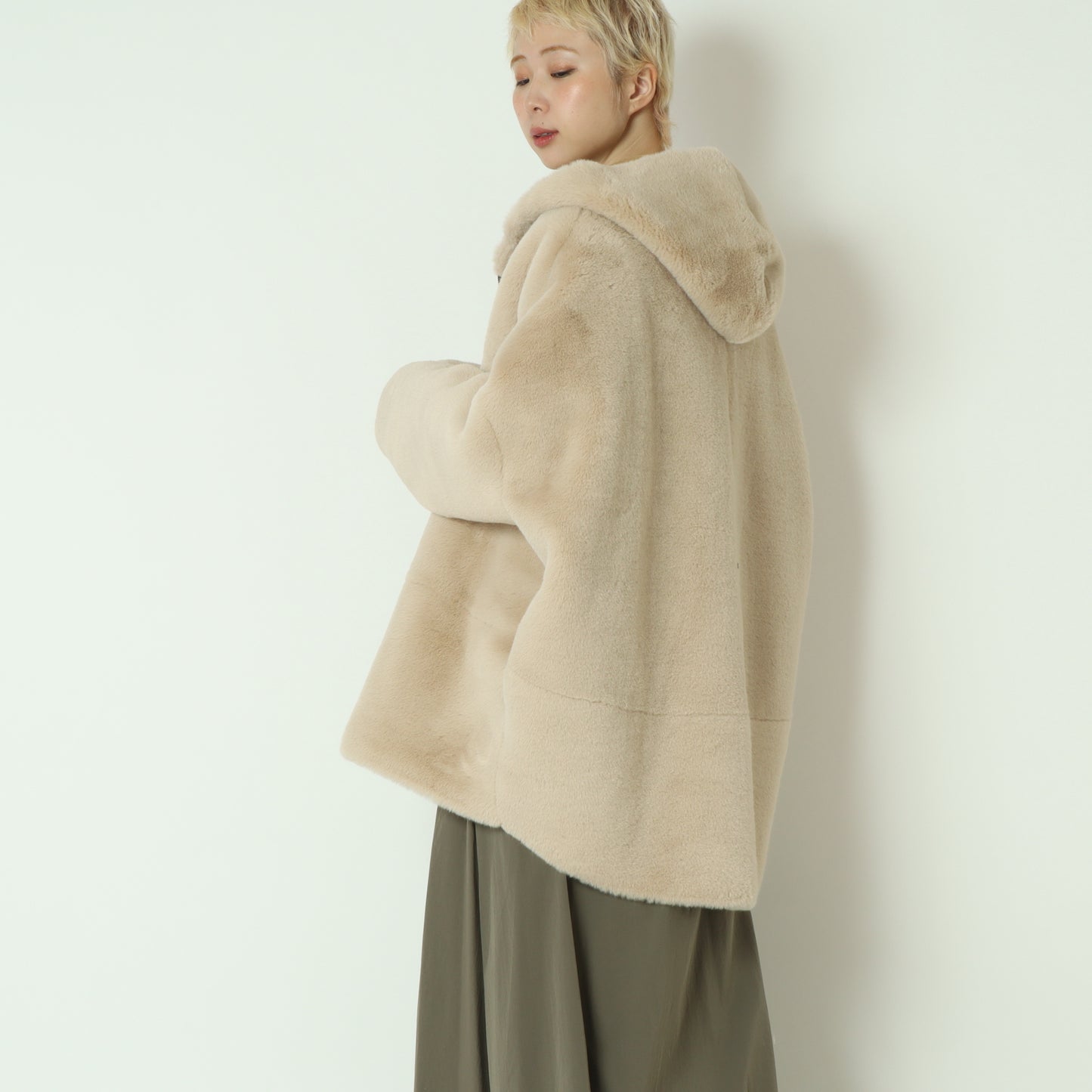 リバーシブルミドル丈フーディボアコート  80256407