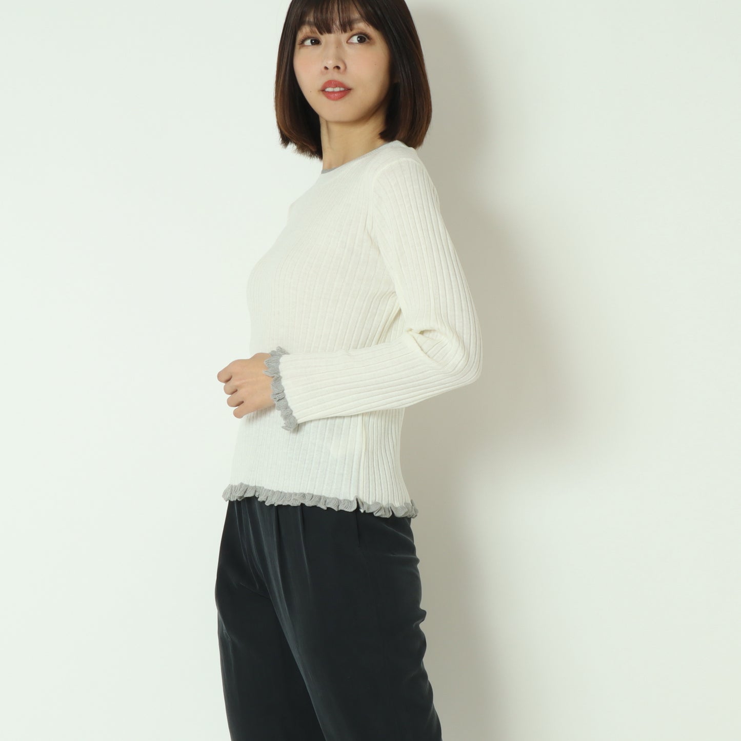 フリルクルーネックリブニット 80256532