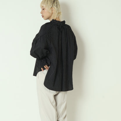 ドビーストライプフリルブラウス  8921031