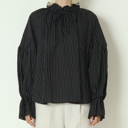 ドビーストライプフリルブラウス  8921031