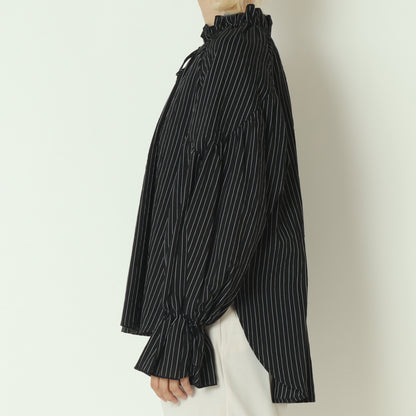 ドビーストライプフリルブラウス  8921031