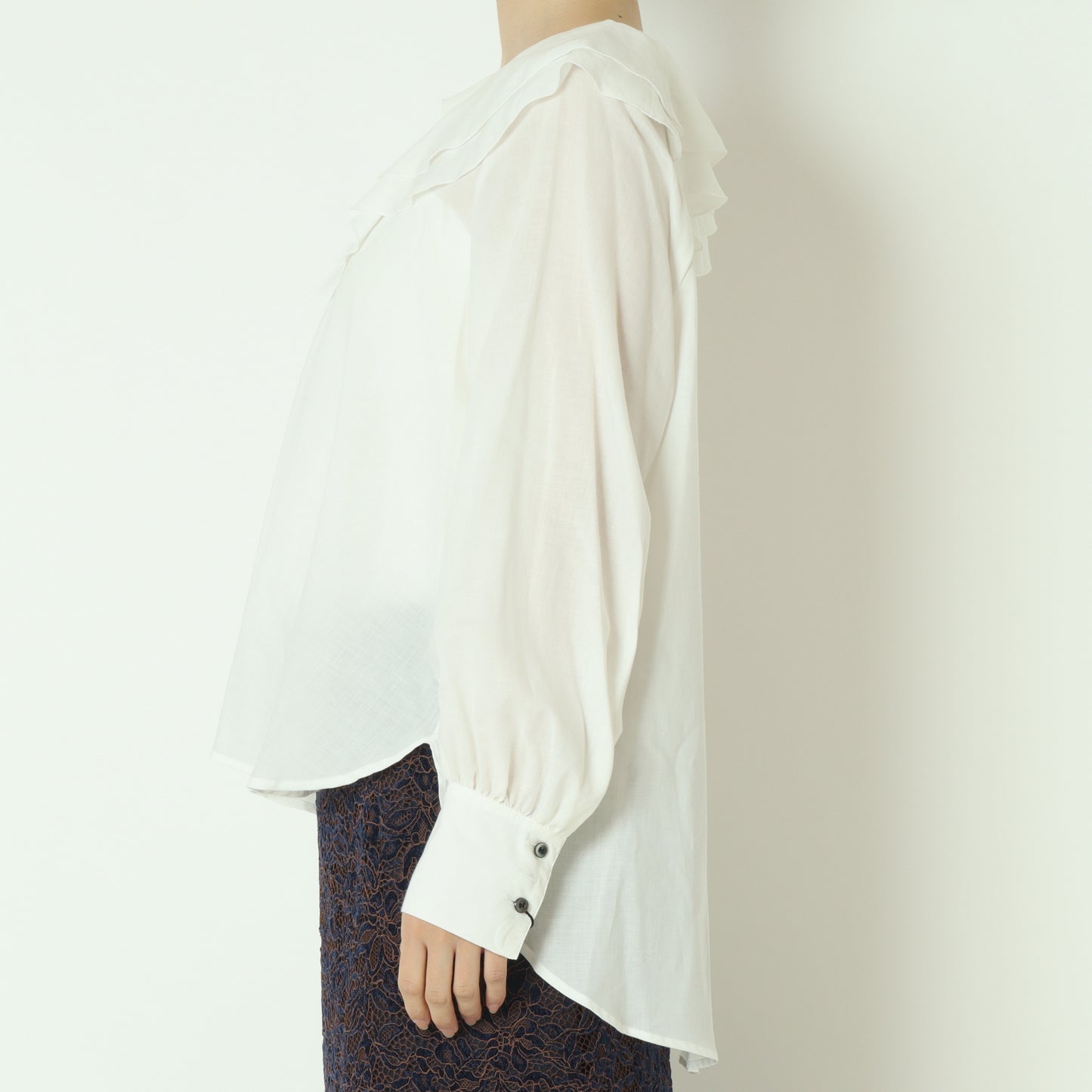 フリルネックシアーブラウス  897476