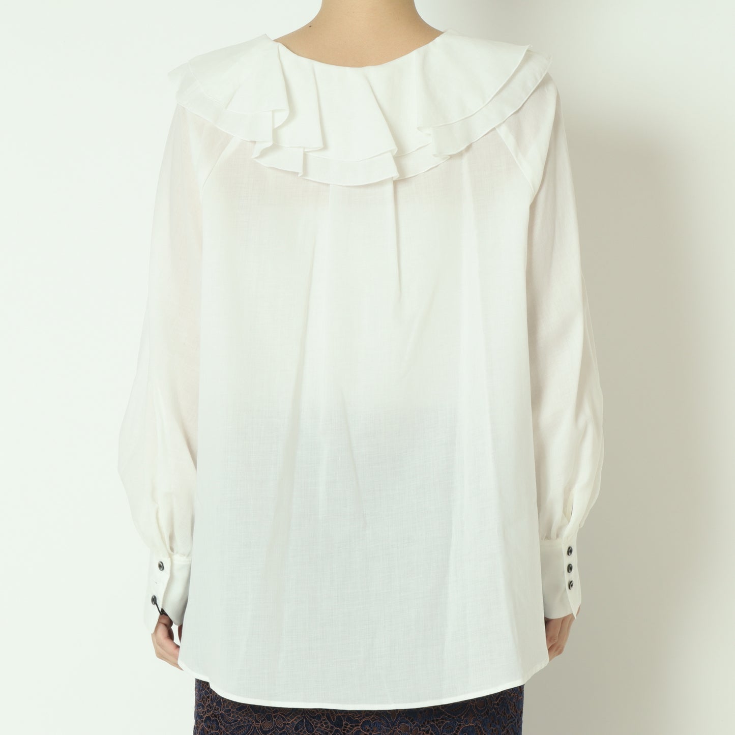 フリルネックシアーブラウス  897476