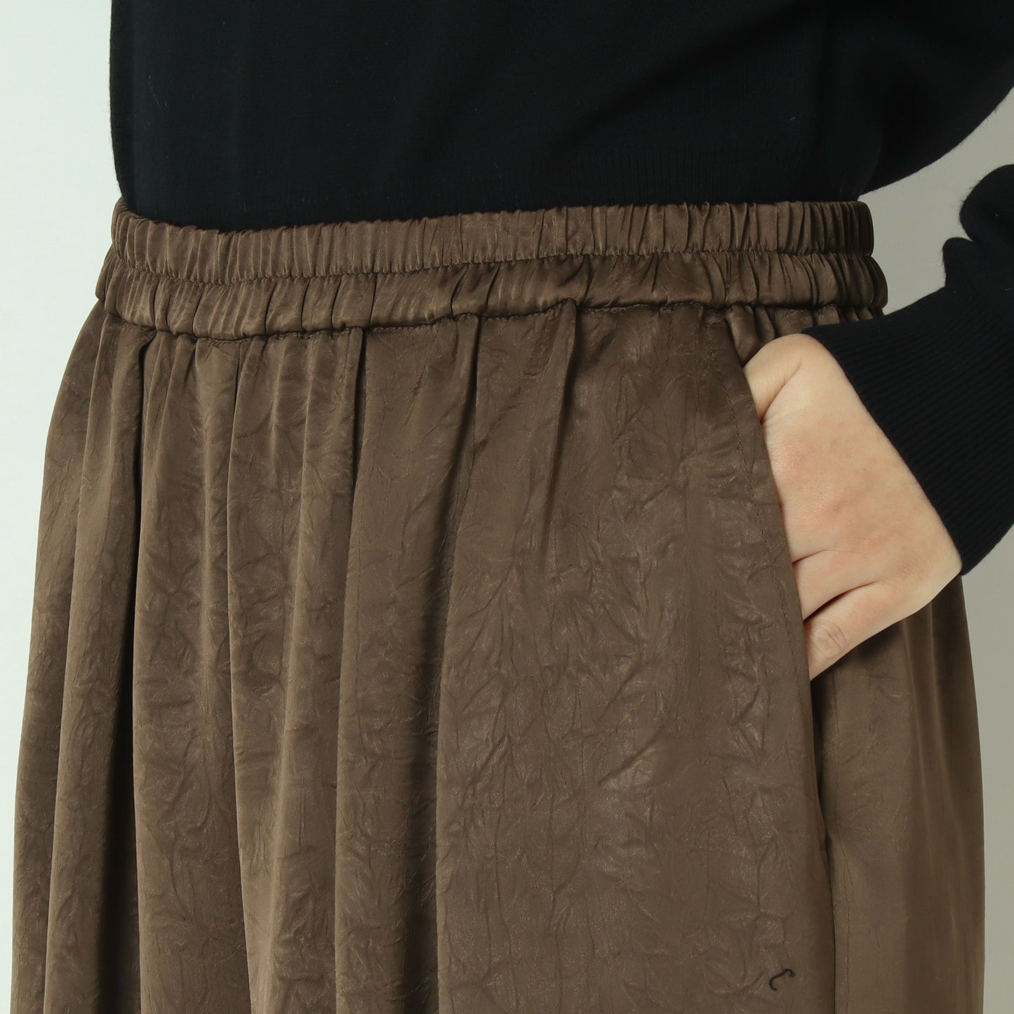 サテンワイドパンツ　8868669