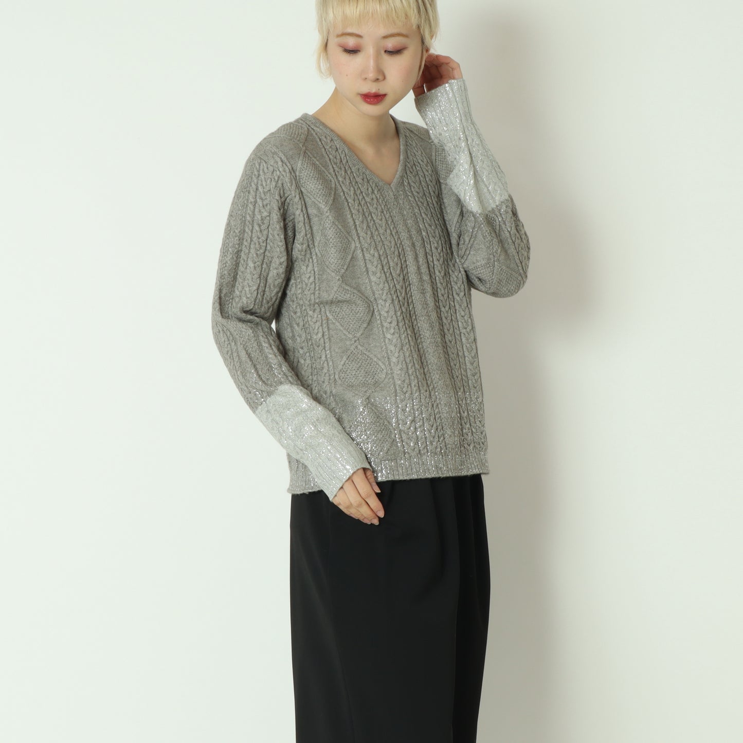 箔コーティングVネックプルオーバー 255CW0474