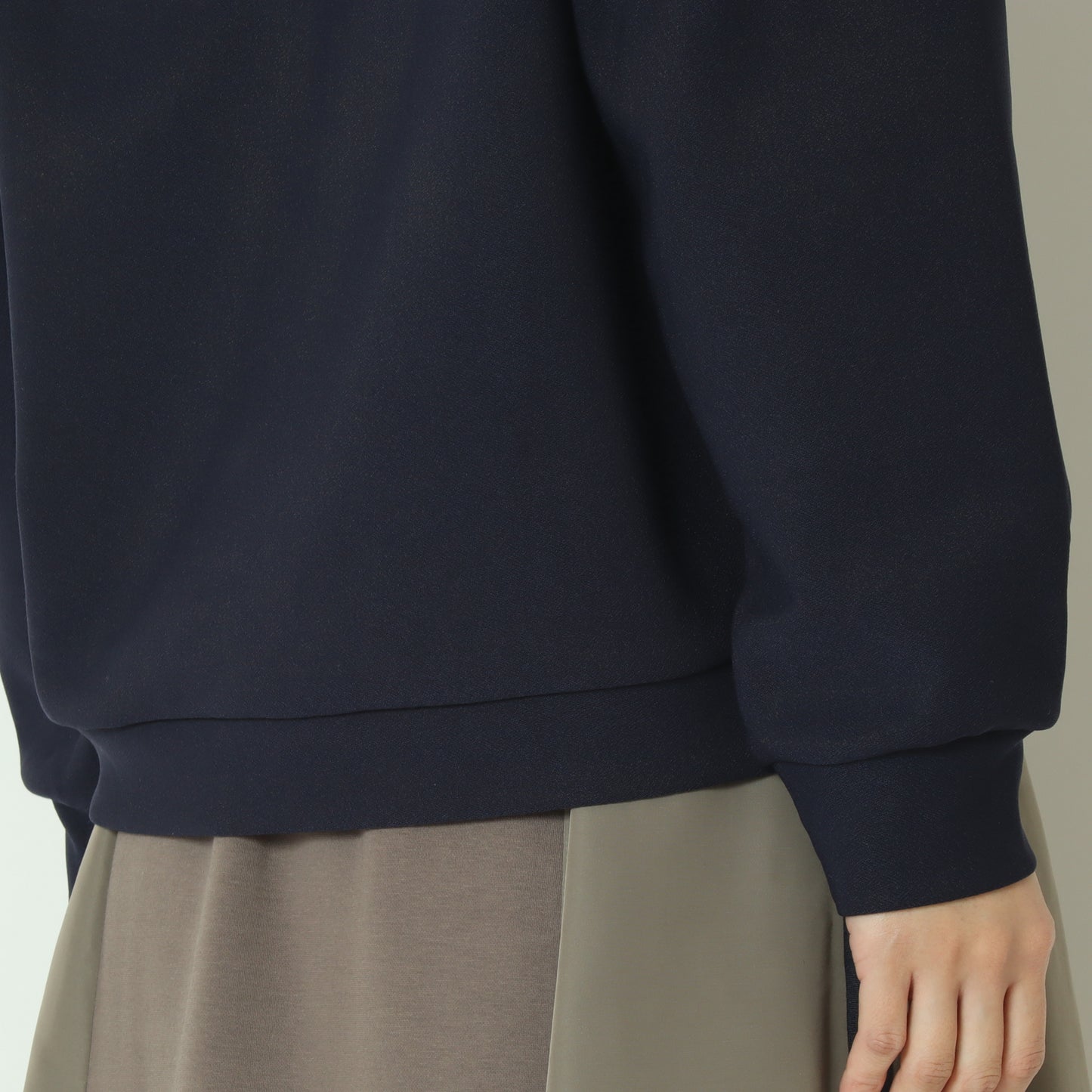 ビジュー刺繍プルオーバー 254KW0760