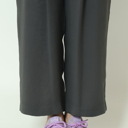 アセテートドロストストレートパンツ  J4642A-24
