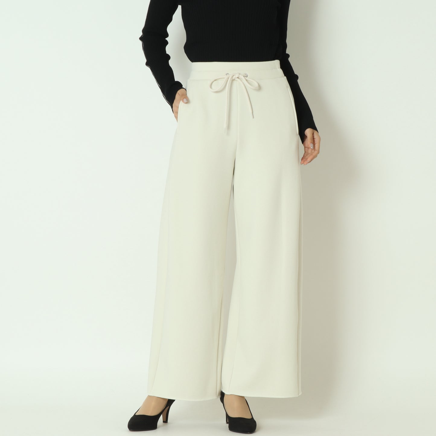 BOMBER HEATバレルワイドスウェットパンツ　J4842A-25