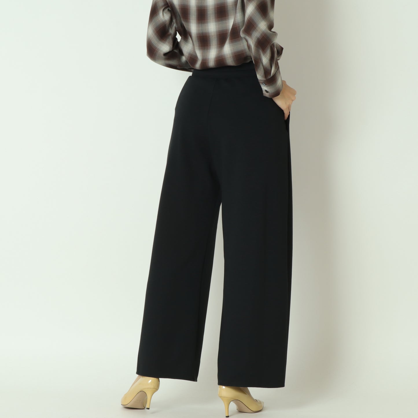 BOMBER HEATバレルワイドスウェットパンツ　J4842A-25