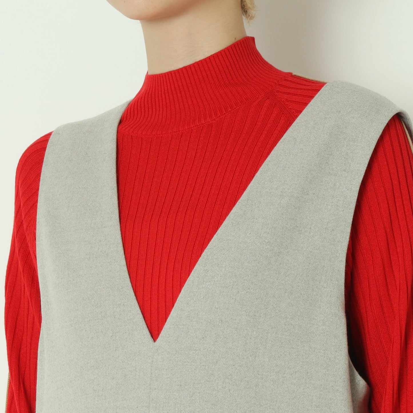 Vネックジャンパースカート U2324H-25