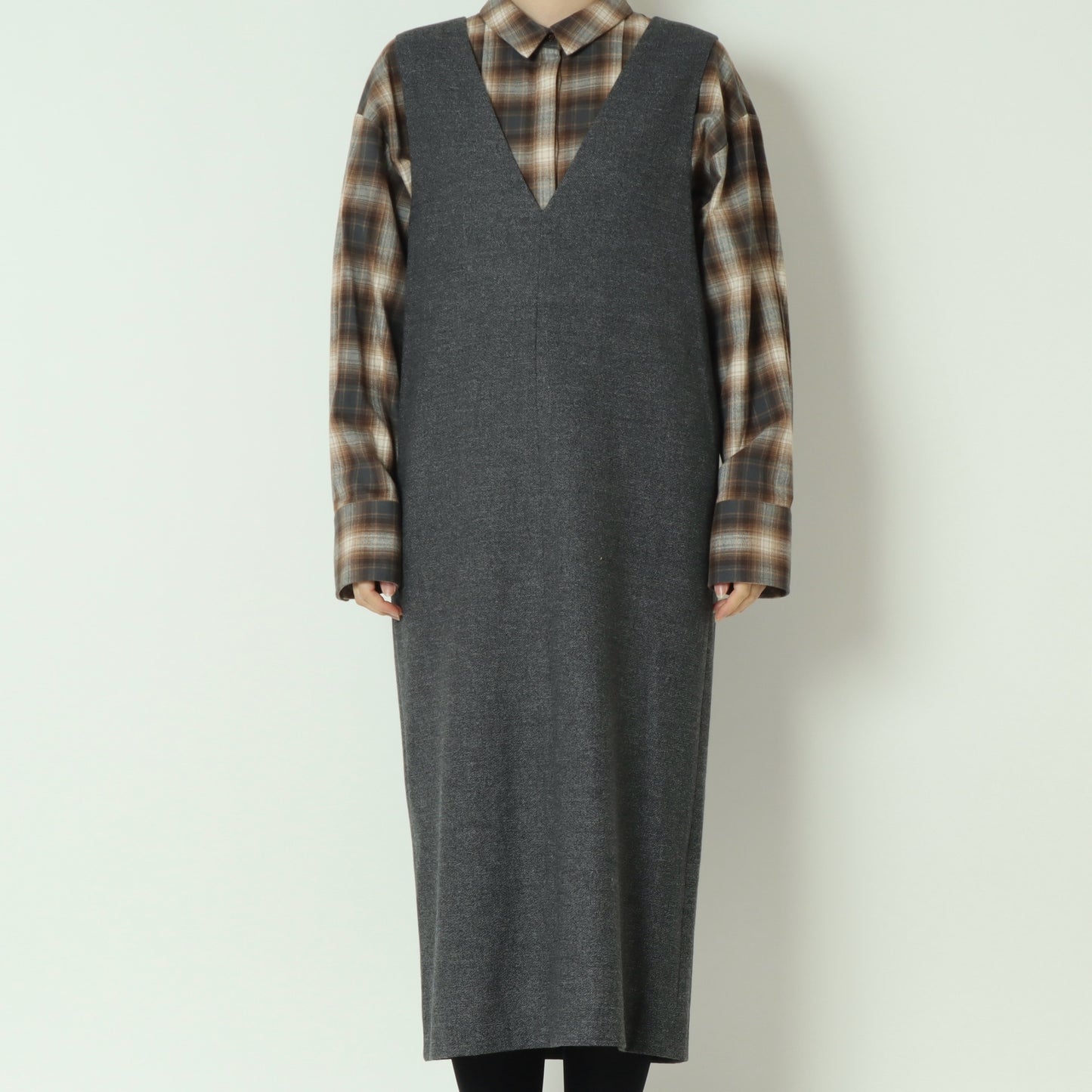 Vネックジャンパースカート U2324H-25