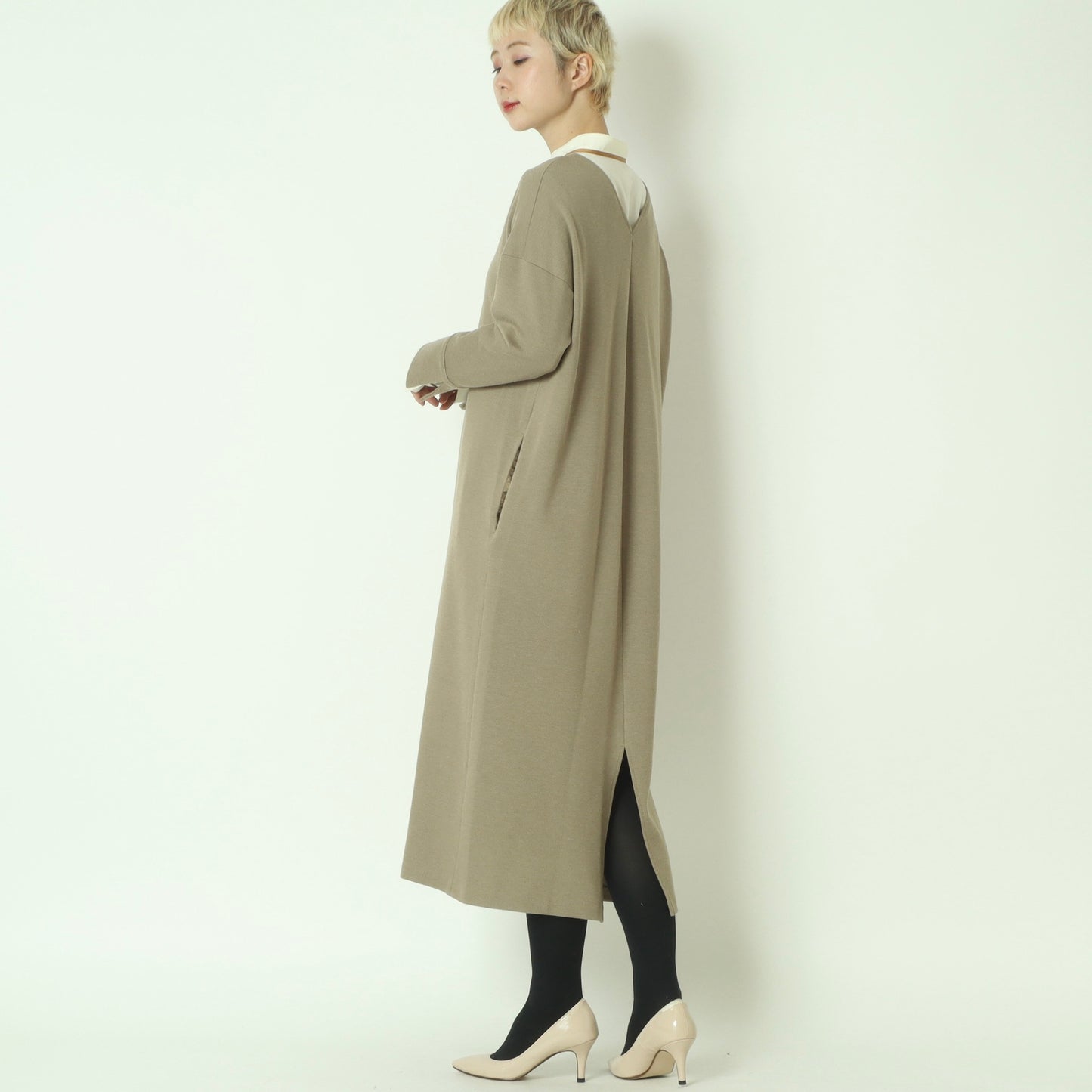 Vネックロングスリーブワンピース U2323H-25