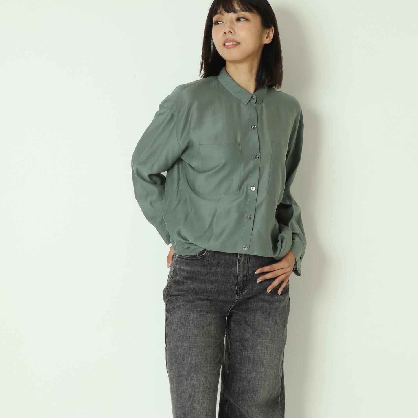 グロッシーシャツブラウス  531406