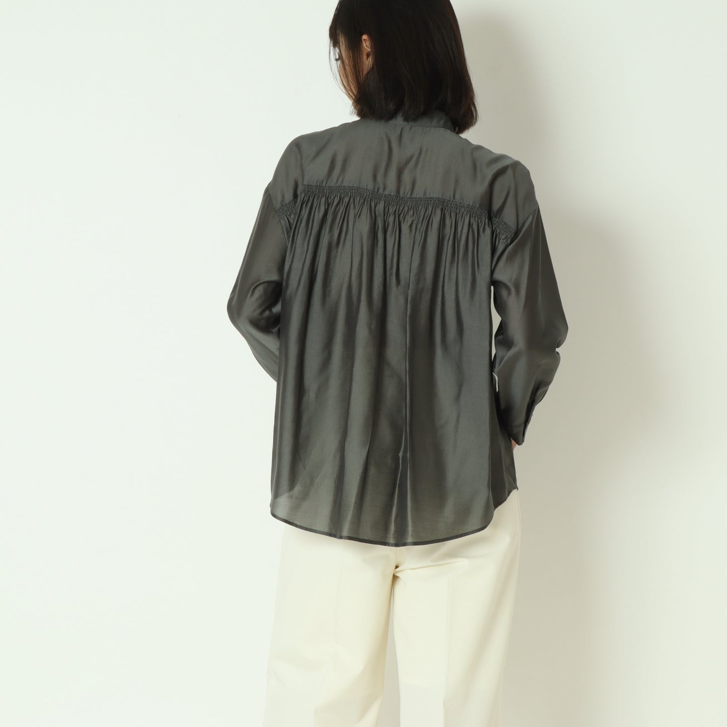 グロッシーシャツブラウス  531406