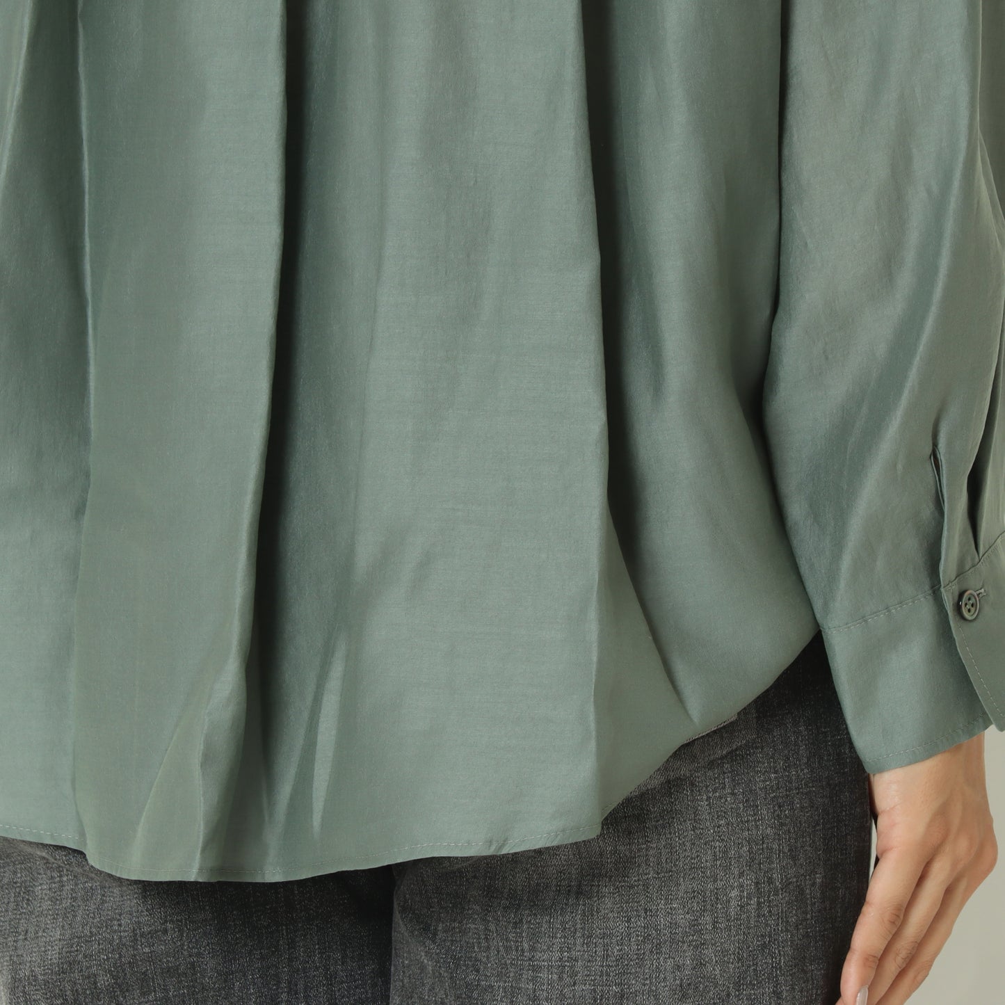 グロッシーシャツブラウス  531406