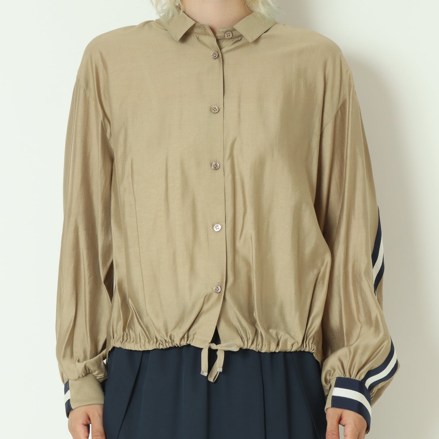 ドロストラインレーヨンブラウス  531421