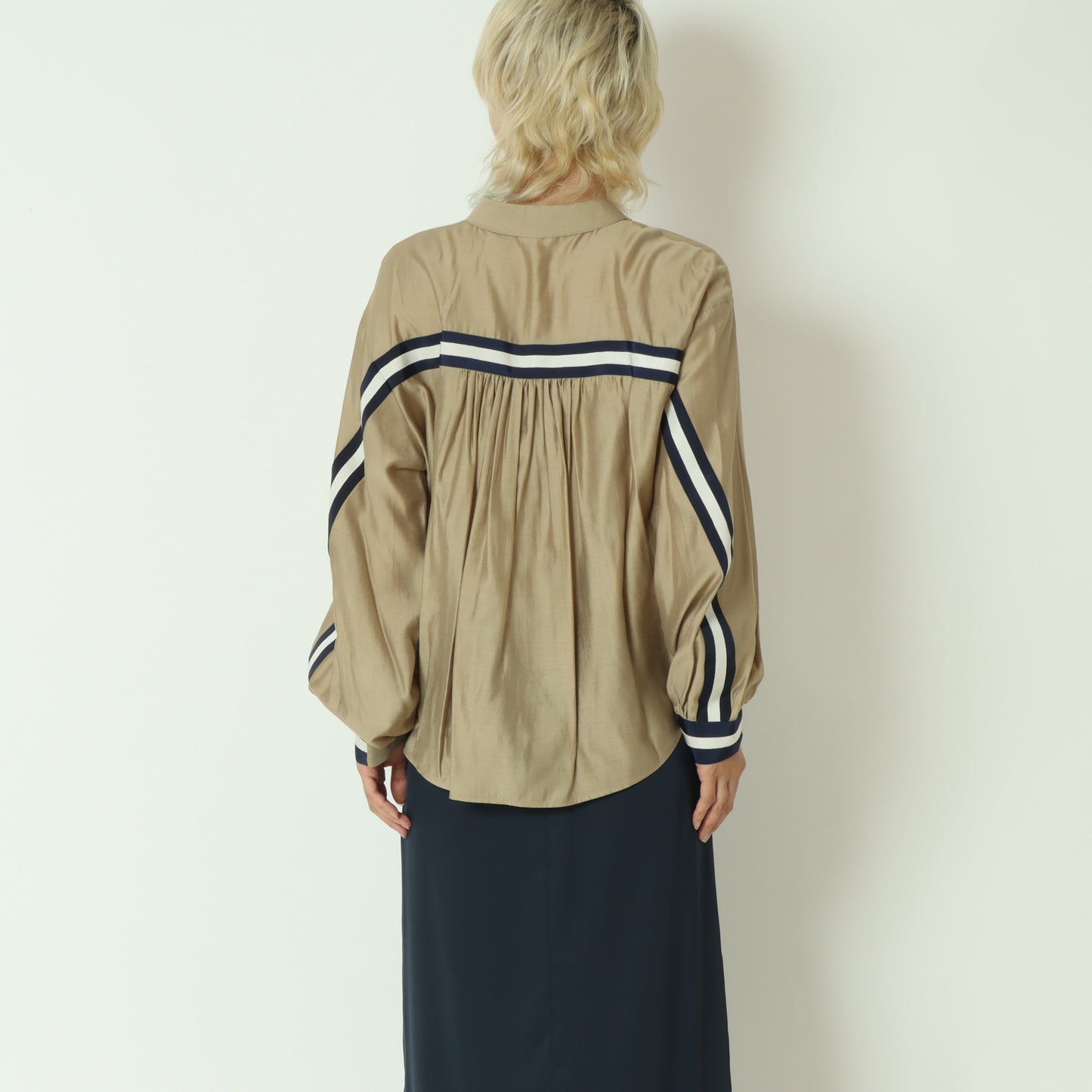 ドロストラインレーヨンブラウス  531421