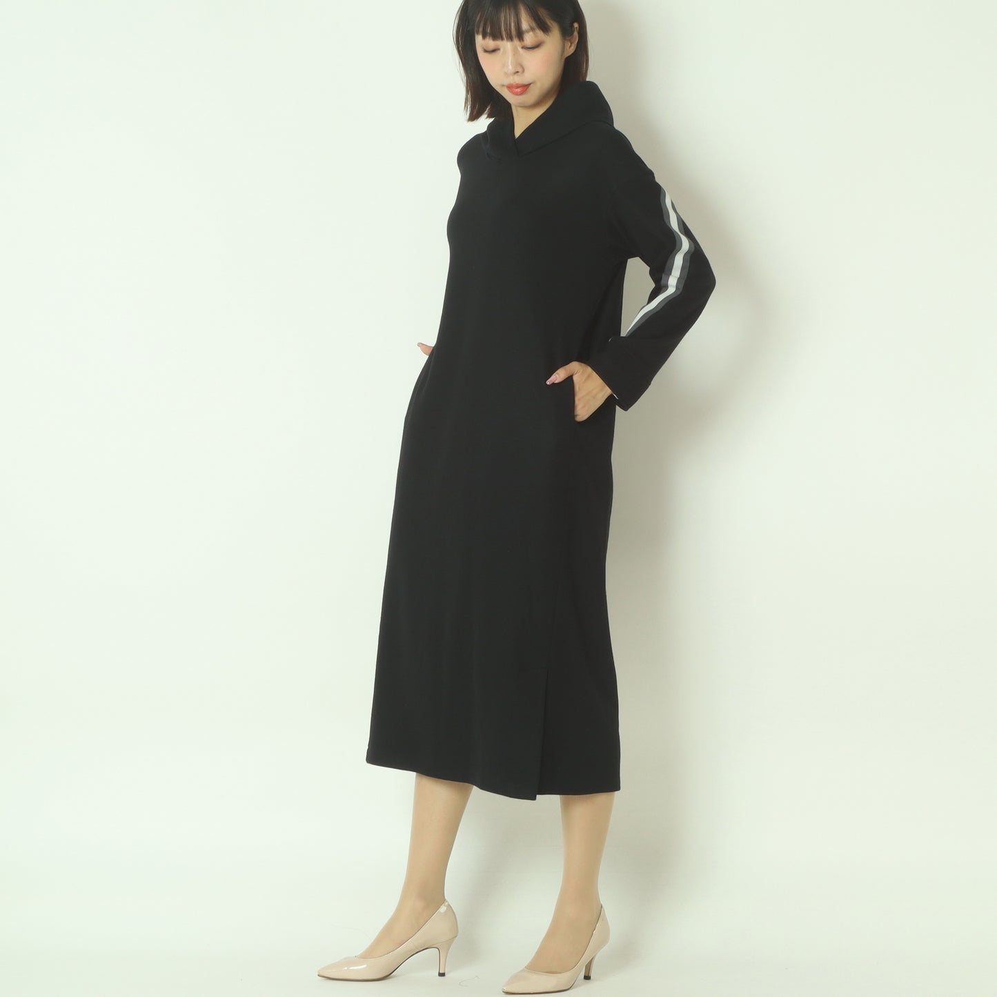 ラインデザインウールワンピース  531119