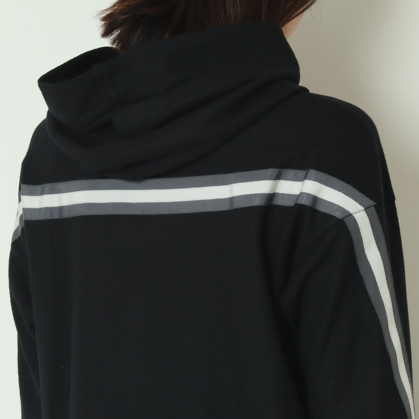 ラインデザインウールワンピース  531119