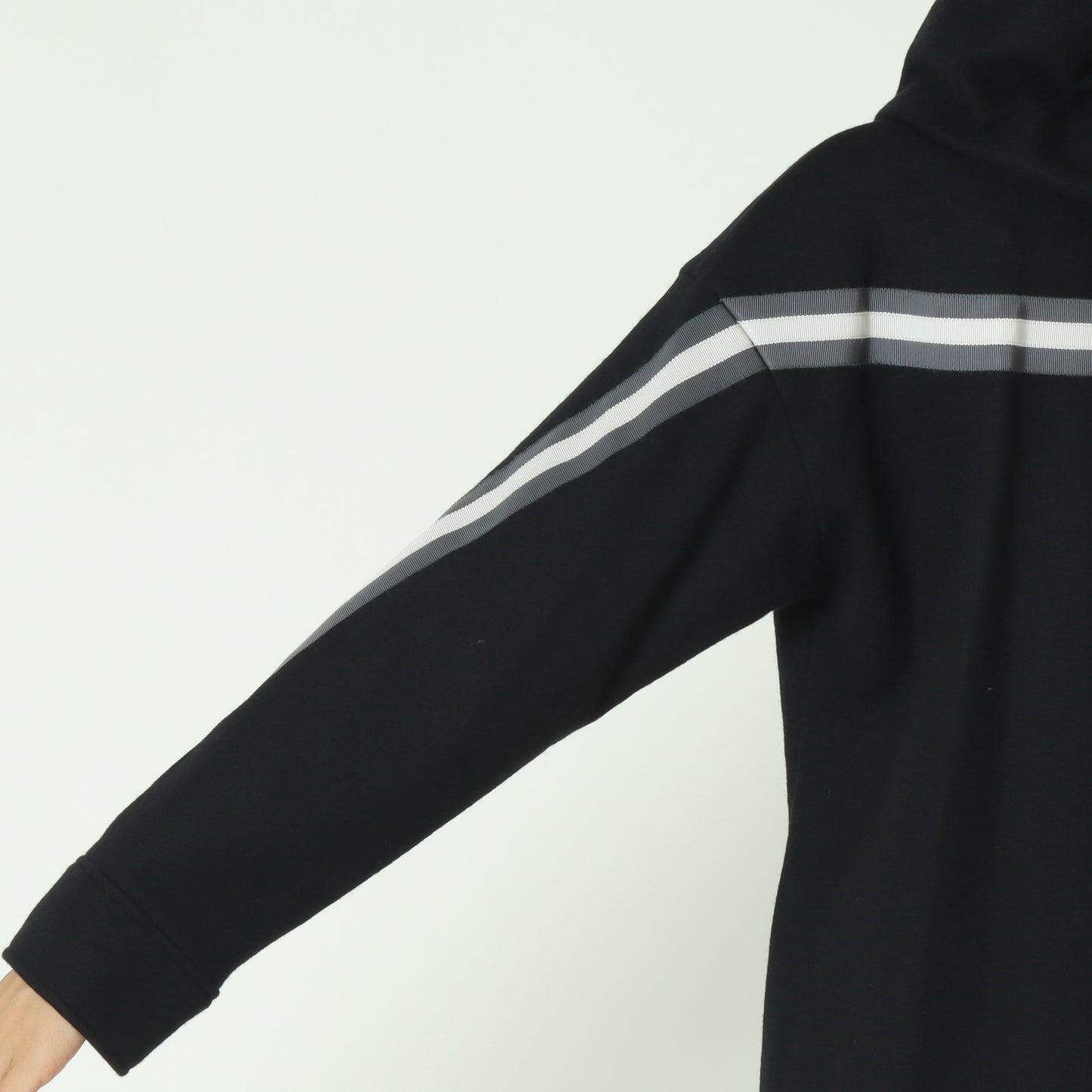 ラインデザインウールワンピース  531119