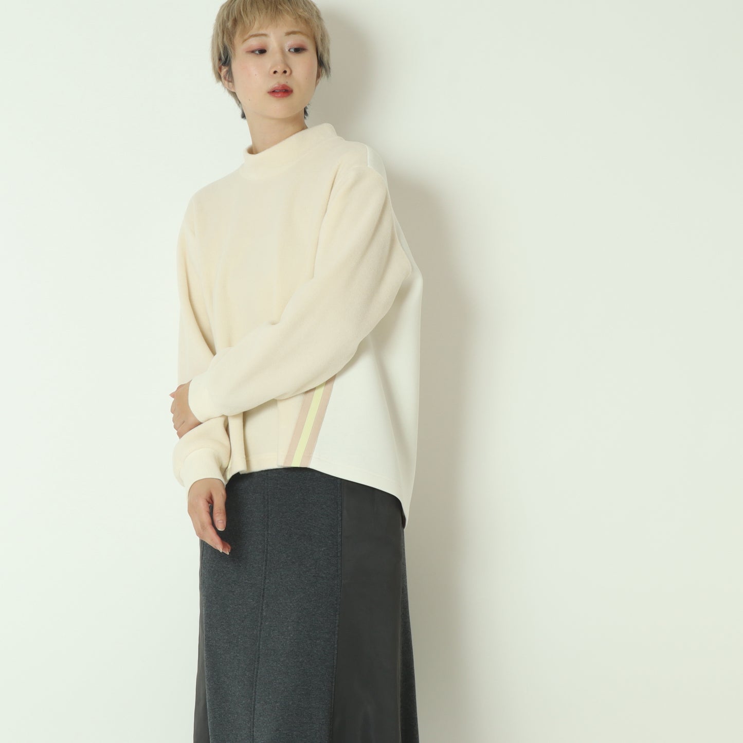 ライン入りハイネックプルオーバー  531963