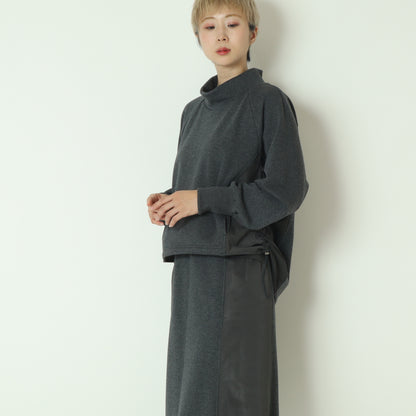 異素材ドッキングスウェットプルオーバー  531970