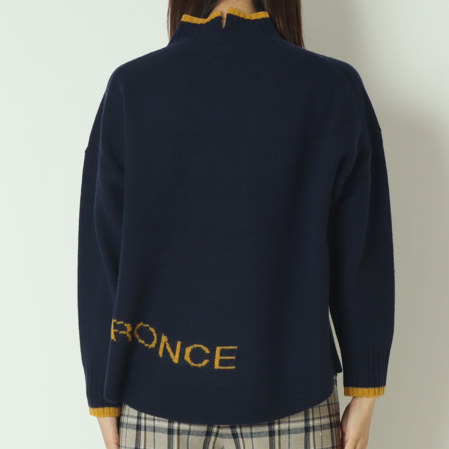 カシミヤ混ハイネックロゴニット  531973