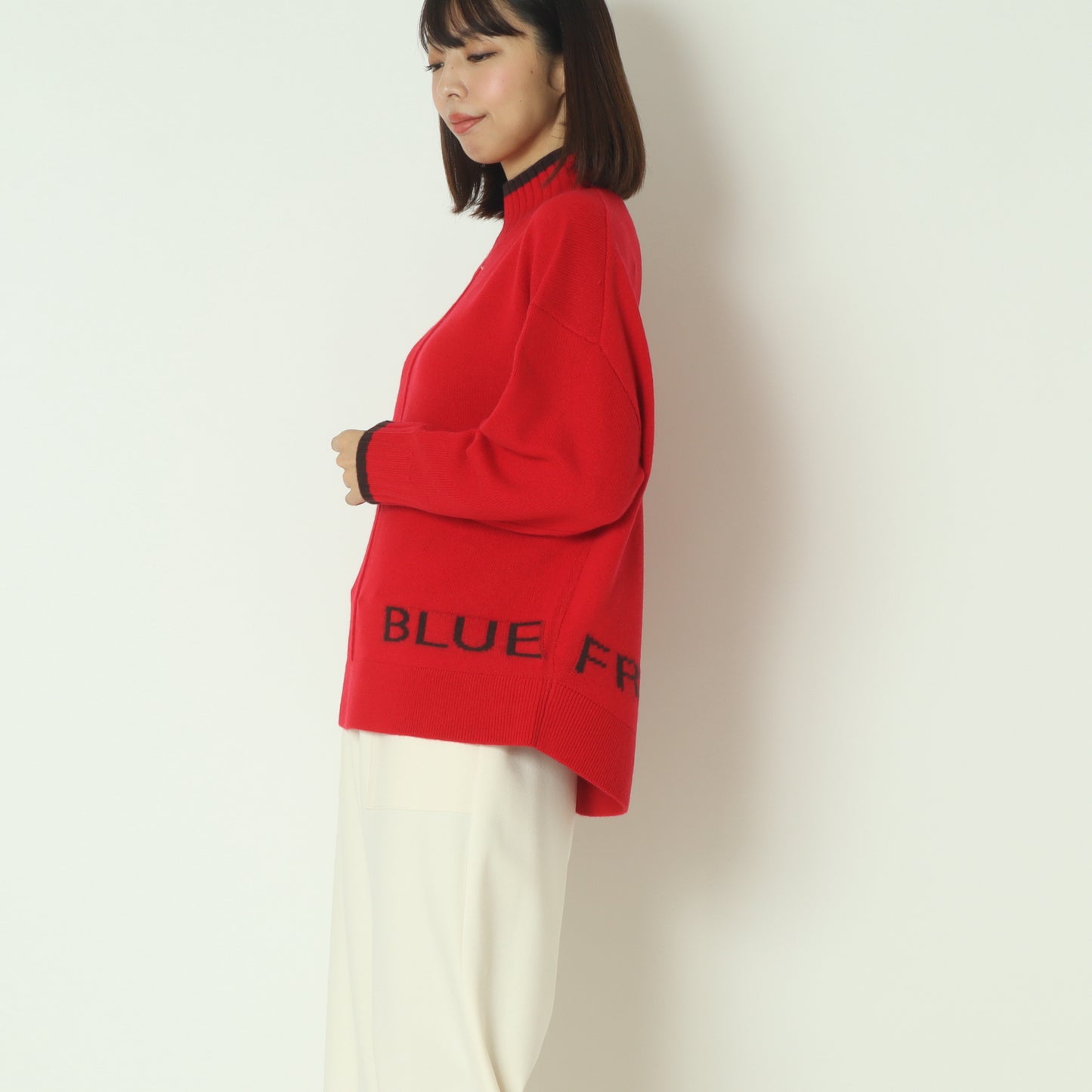 カシミヤ混ハイネックロゴニット  531973