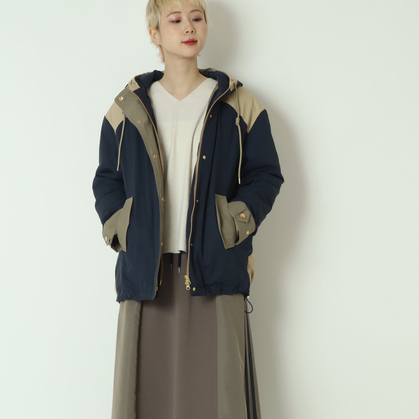 トリカラーフードダウンジャケット 542402