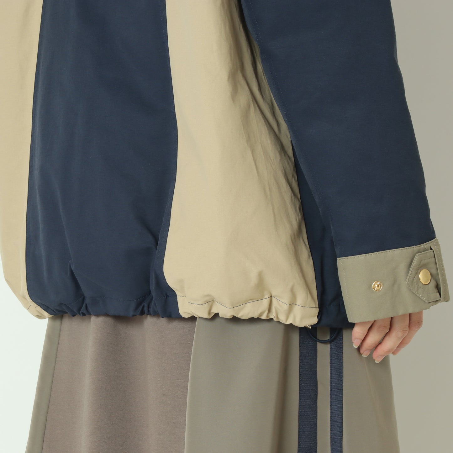 トリカラーフードダウンジャケット 542402