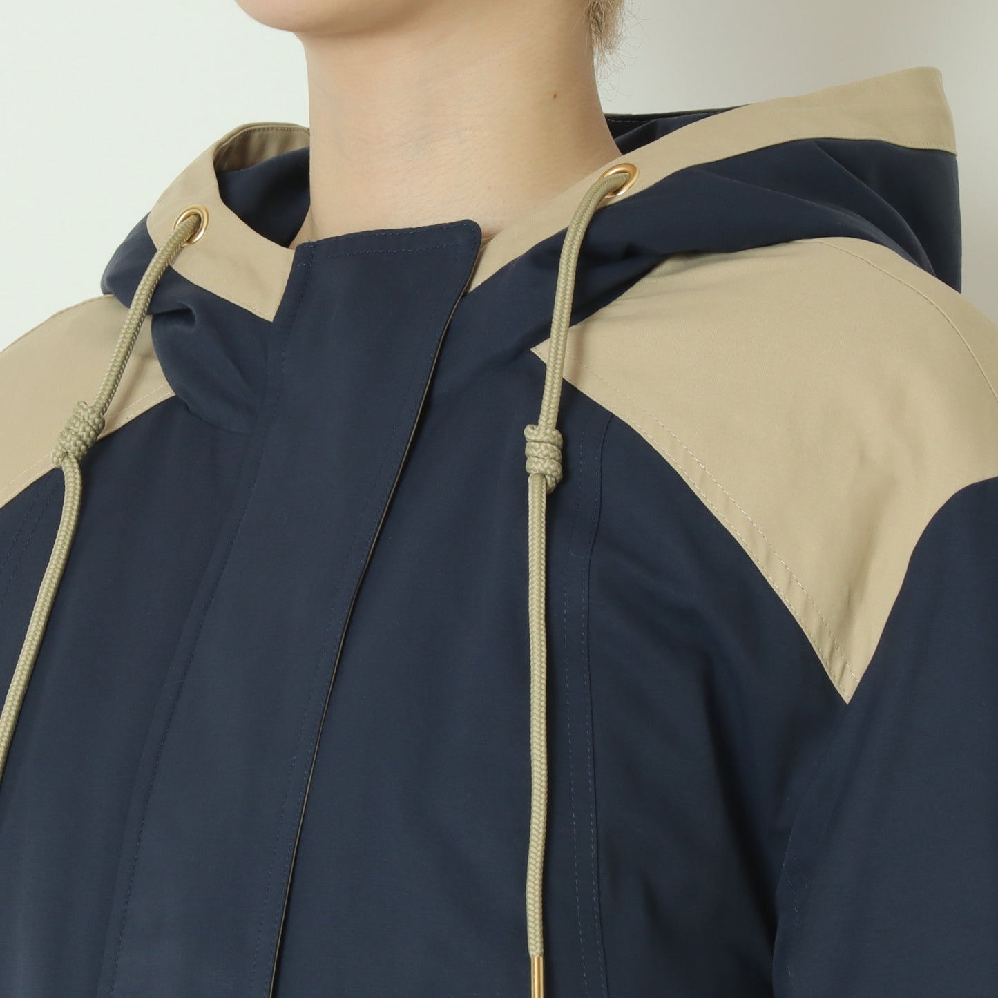 トリカラーフードダウンジャケット 542402