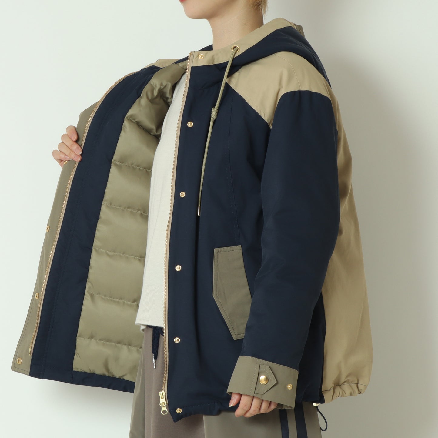 トリカラーフードダウンジャケット 542402