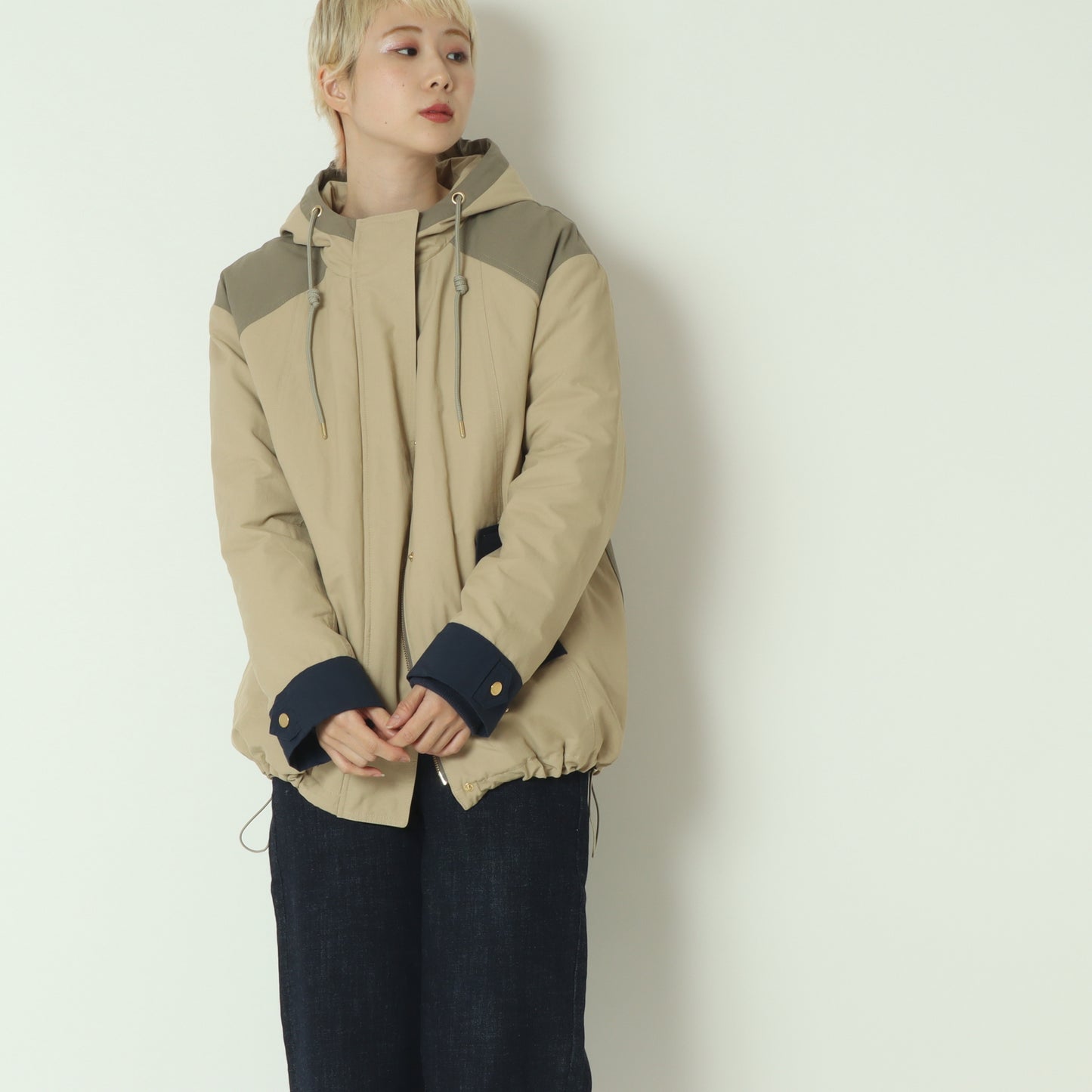 トリカラーフードダウンジャケット 542402