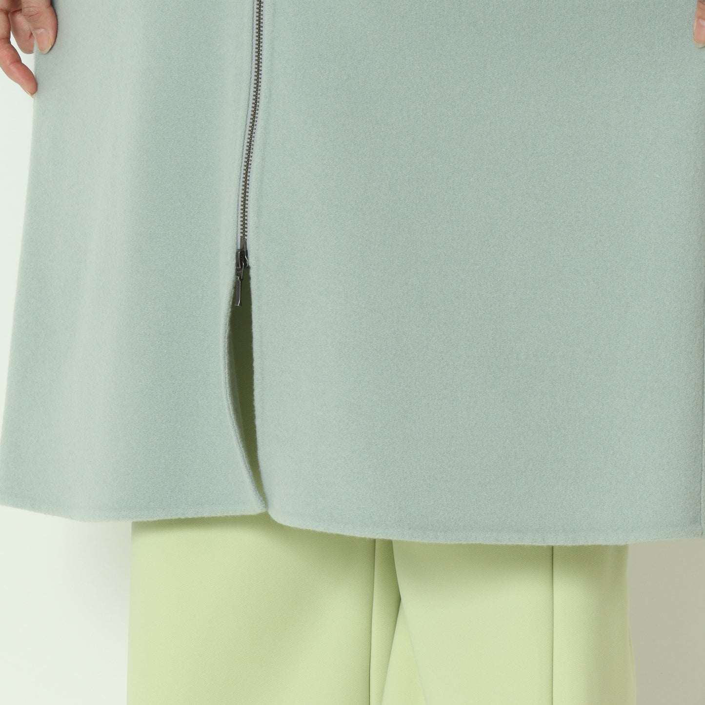 ノーカラーダブルジップロングコート  55224556