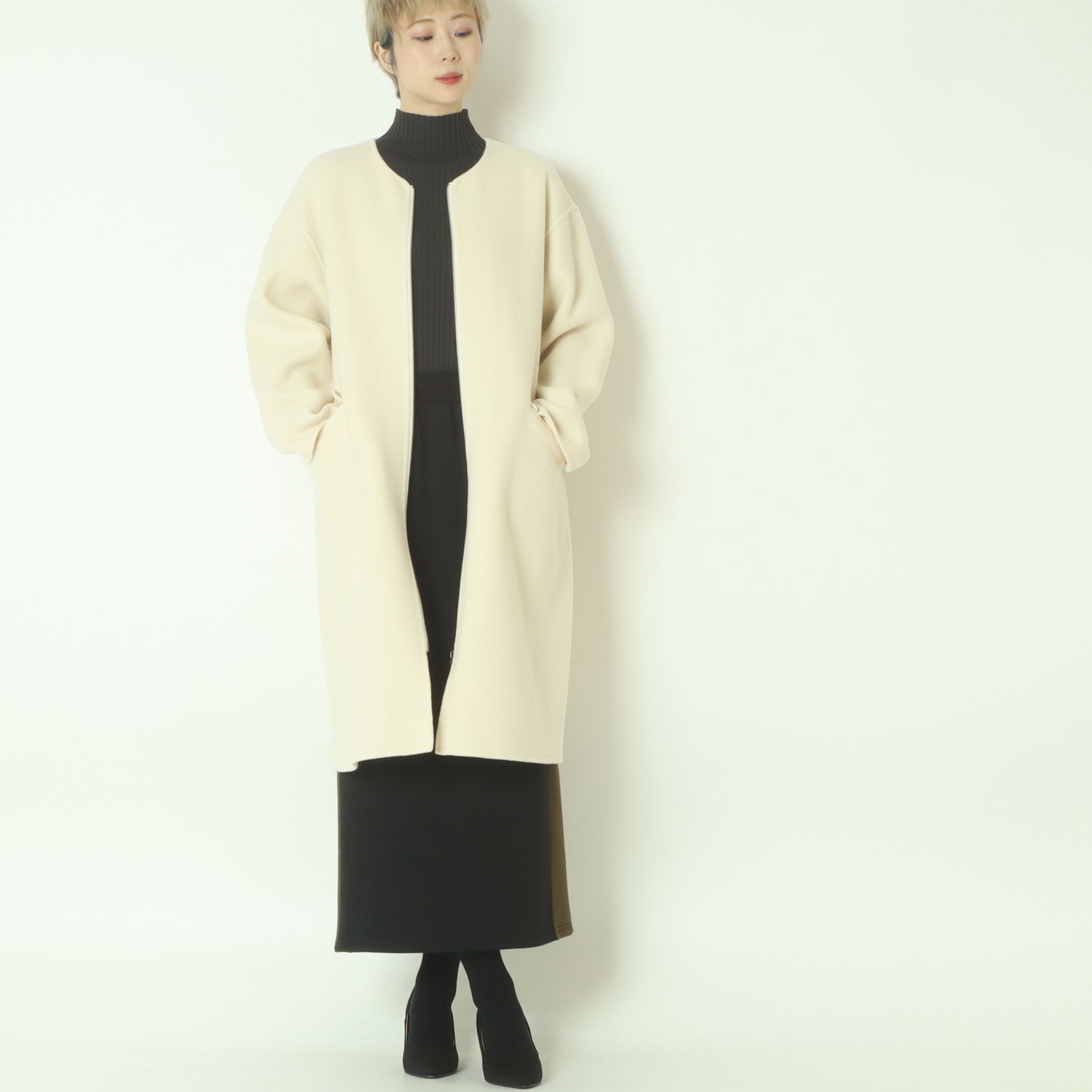 ノーカラーダブルジップロングコート  55224556