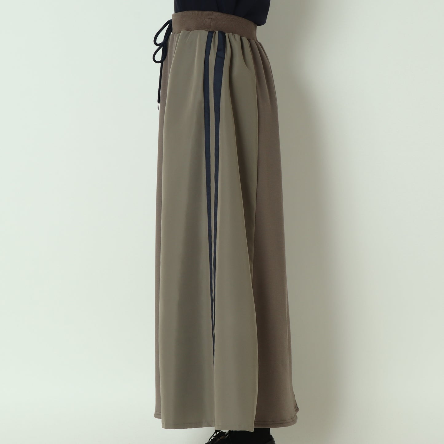 ドッキングデザインサイドラインスカート 55036523