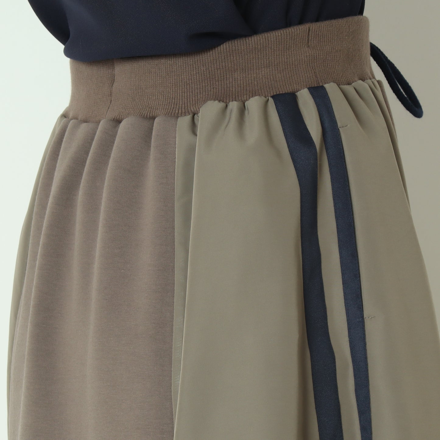 ドッキングデザインサイドラインスカート 55036523