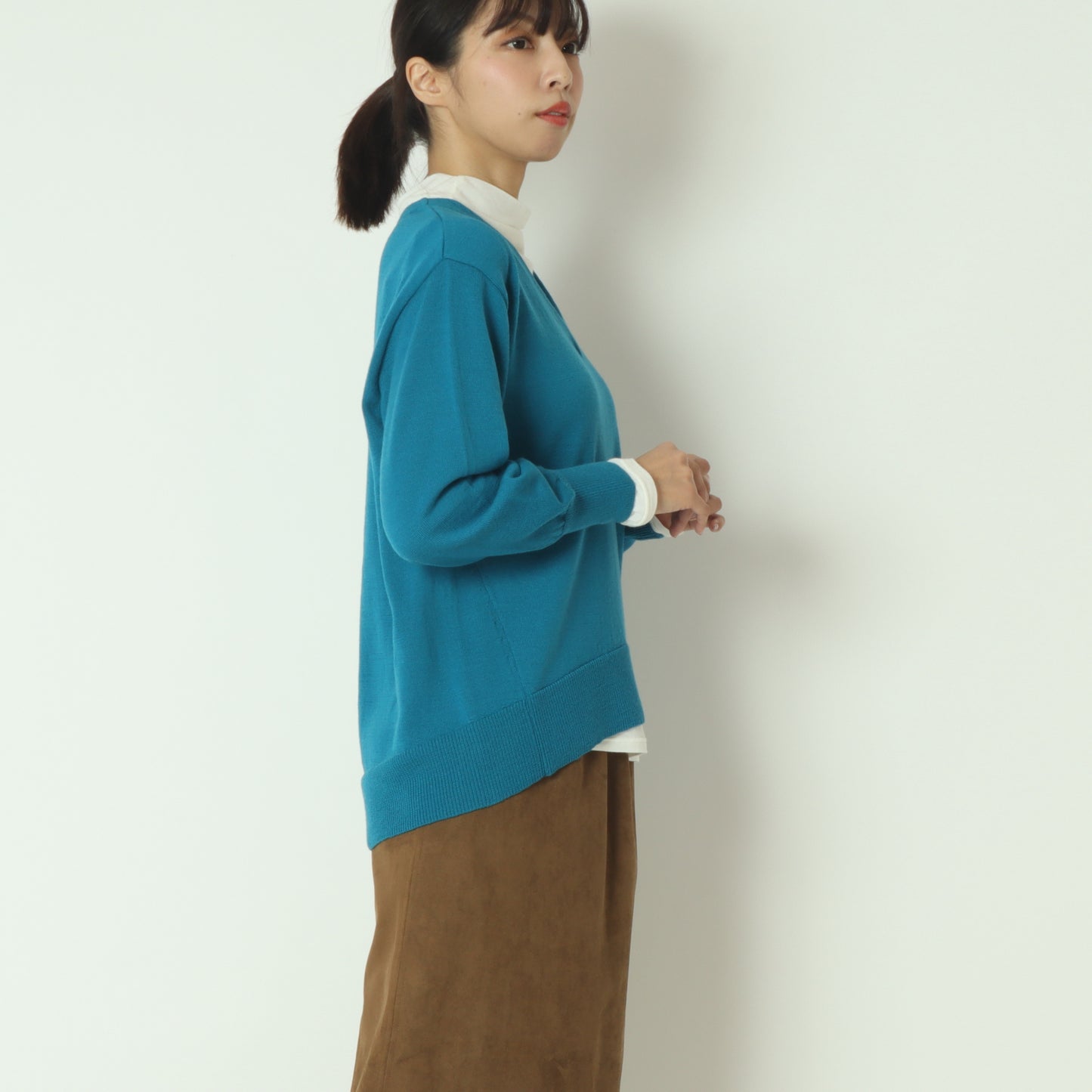 Vネックウールニットセーター 57143