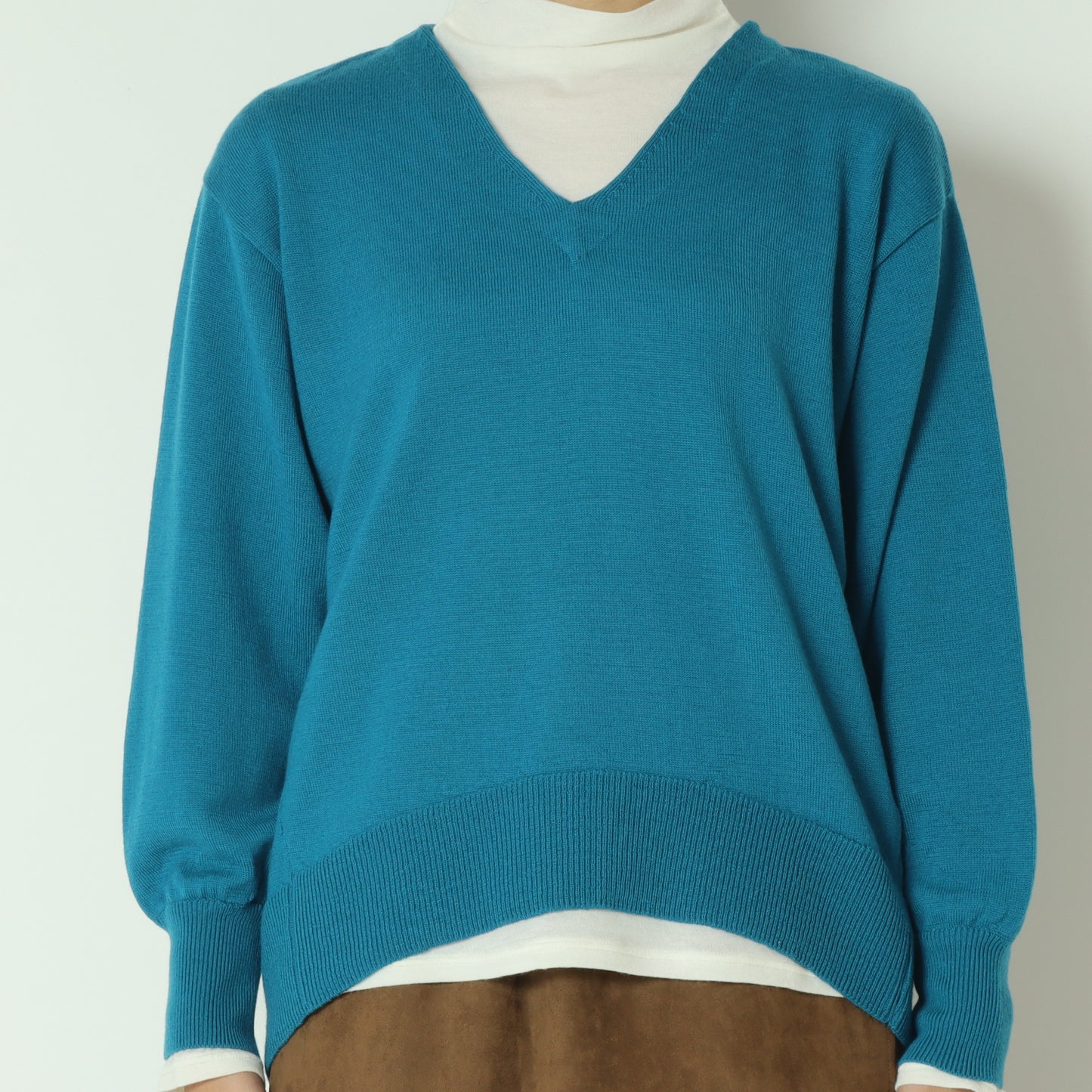 Vネックウールニットセーター 57143