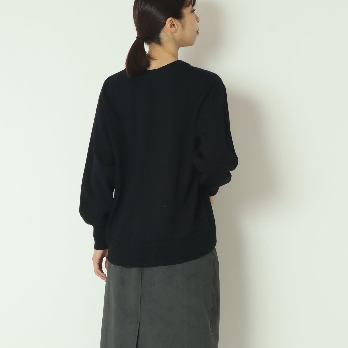 Vネックウールニットセーター 57143