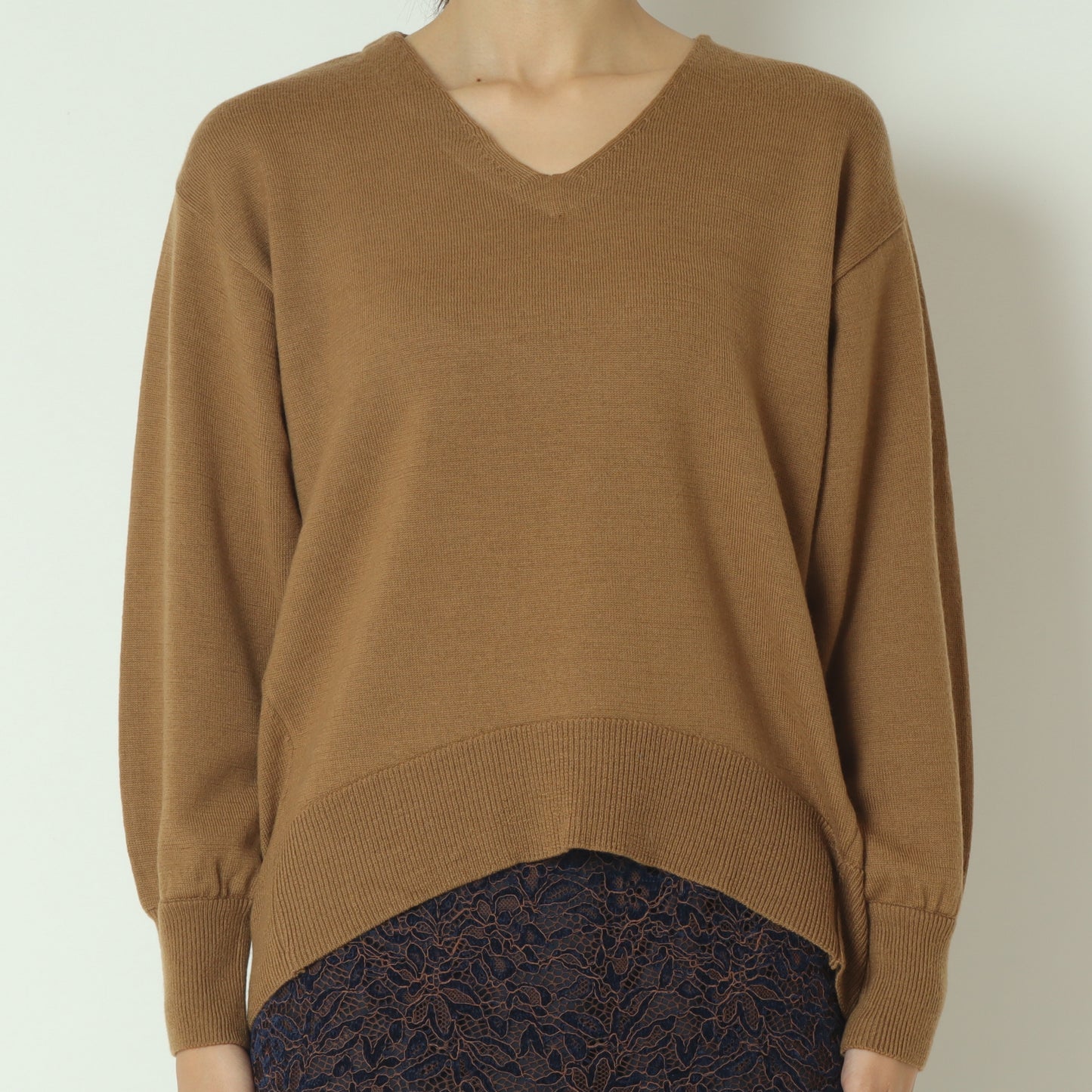 Vネックウールニットセーター 57143