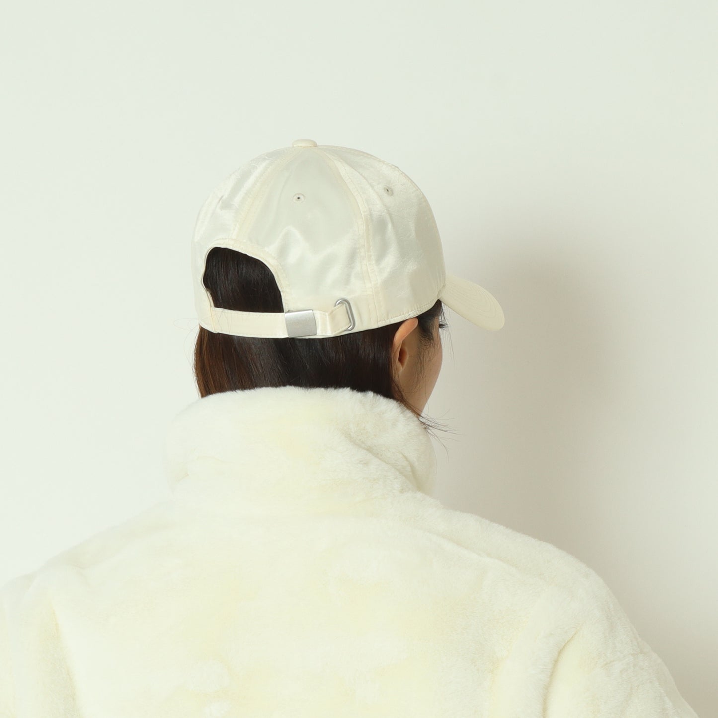 サテンMVキャップ   MGCP-25126-A