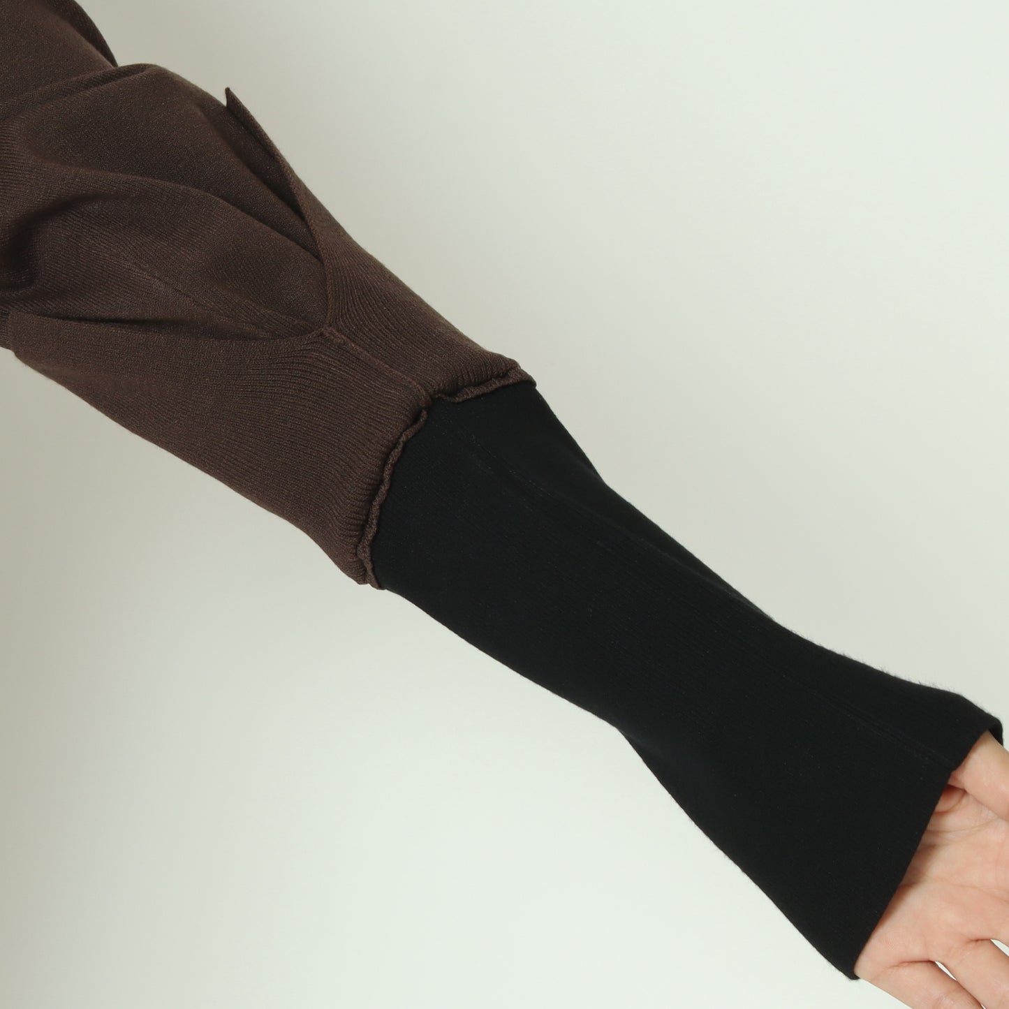 袖口配色デザインニットプルオーバー  256904