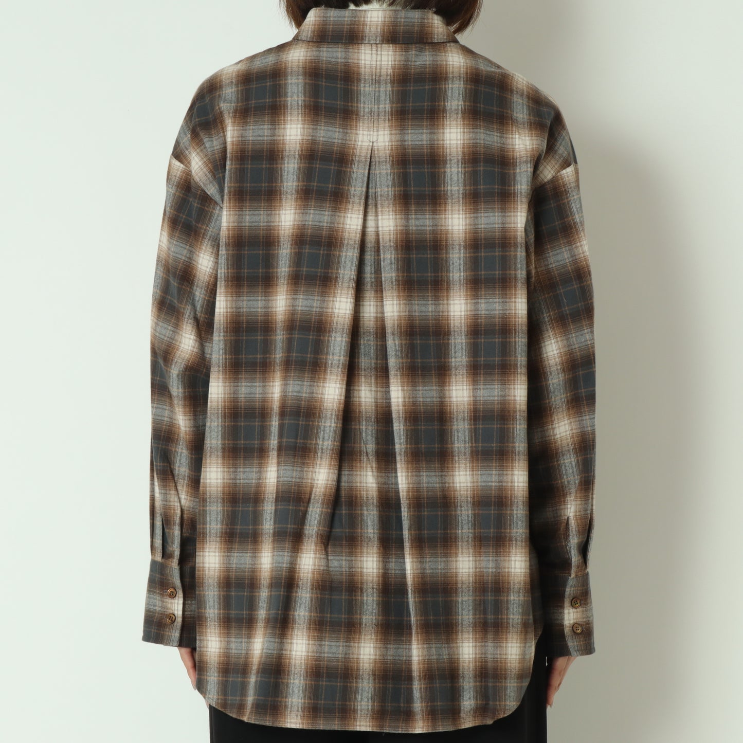 タックデザインチェックシャツ  258950