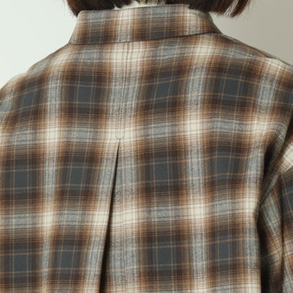 タックデザインチェックシャツ  258950