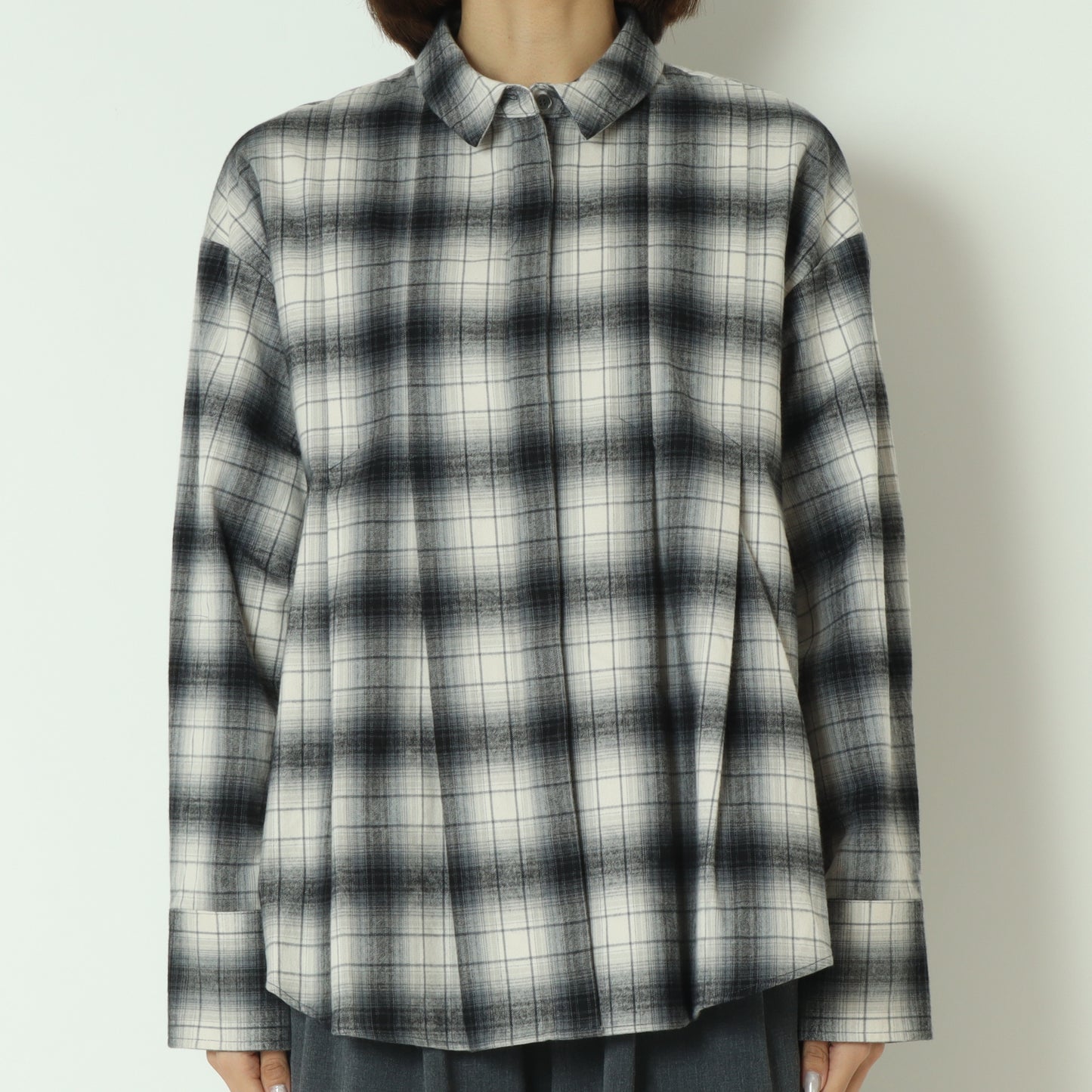タックデザインチェックシャツ  258950